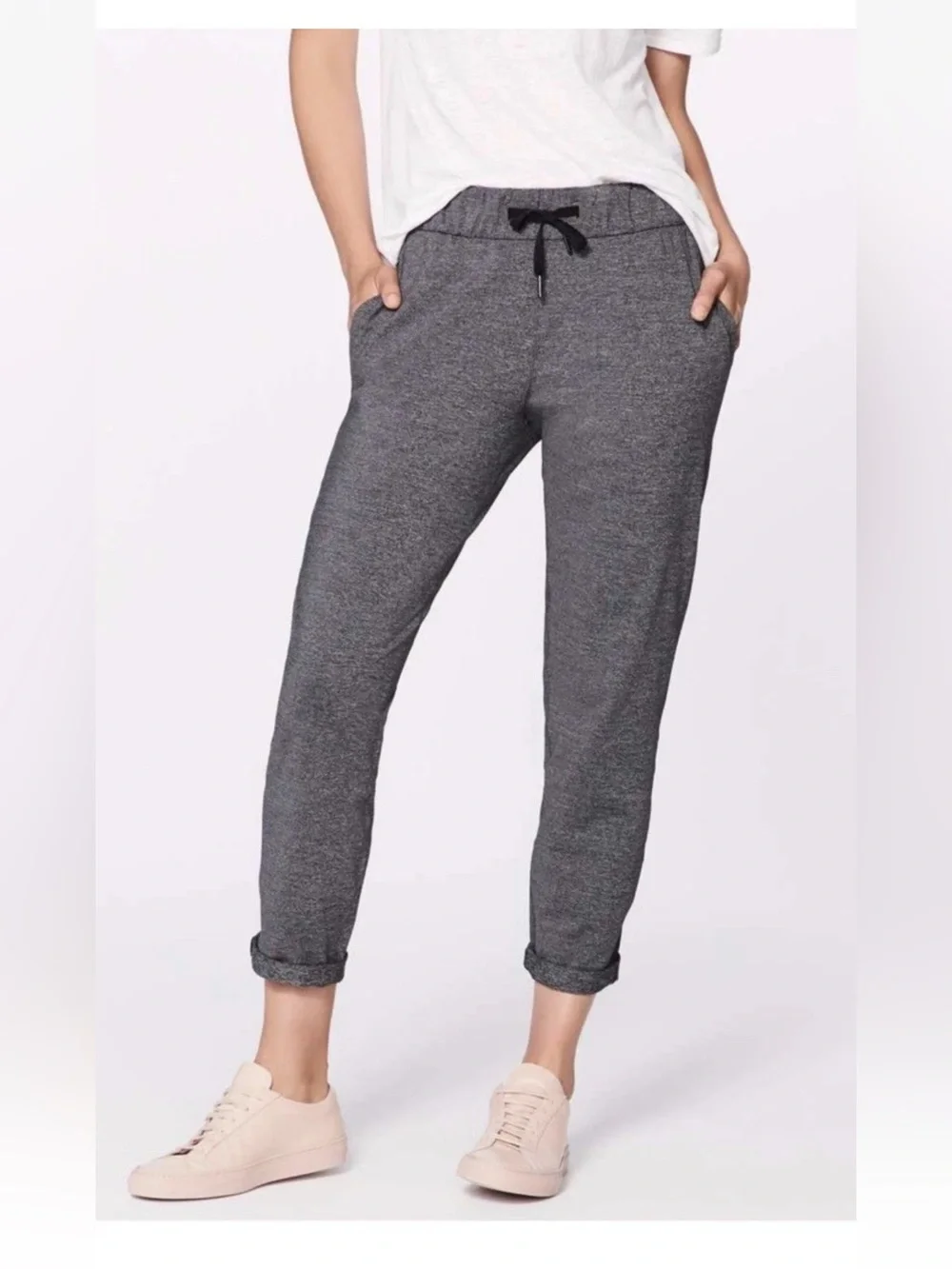 Lululemon On The Fly Pants Size 2 / 27